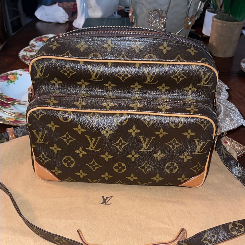 Louis Vuitton Monogram Brown Messenger Bag